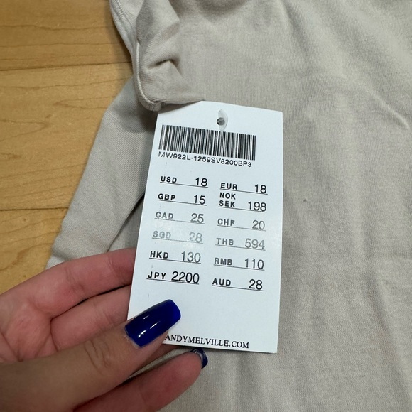 nwt brandy melville tank top - Picture 2 of 2